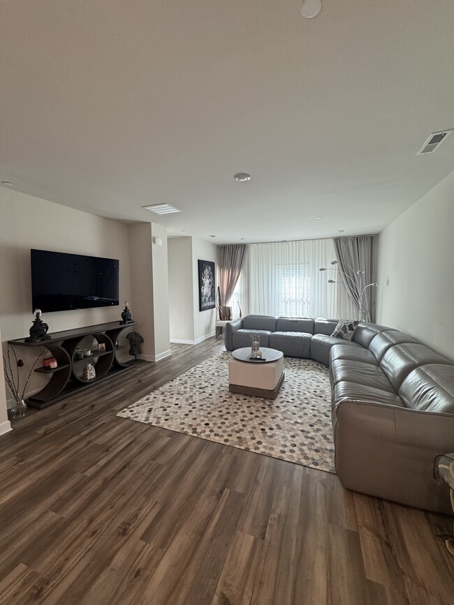 Building Photo - 2612 Greenmarket Dr