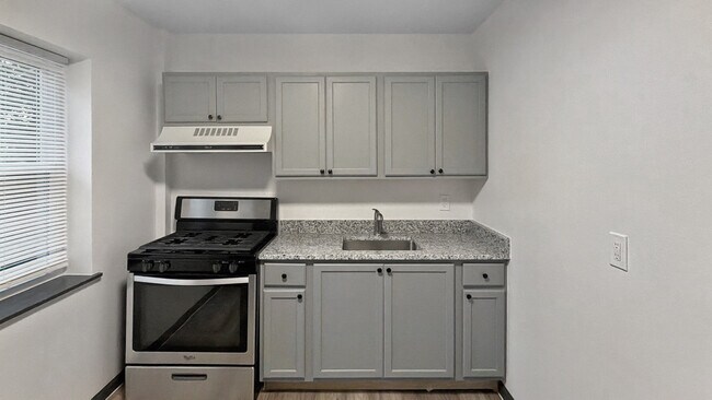 Building Photo - 507 Arsan Ave