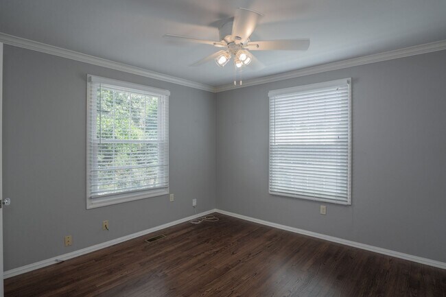 Building Photo - Cozy Updated Kingwood Home with 3 Bedrooms