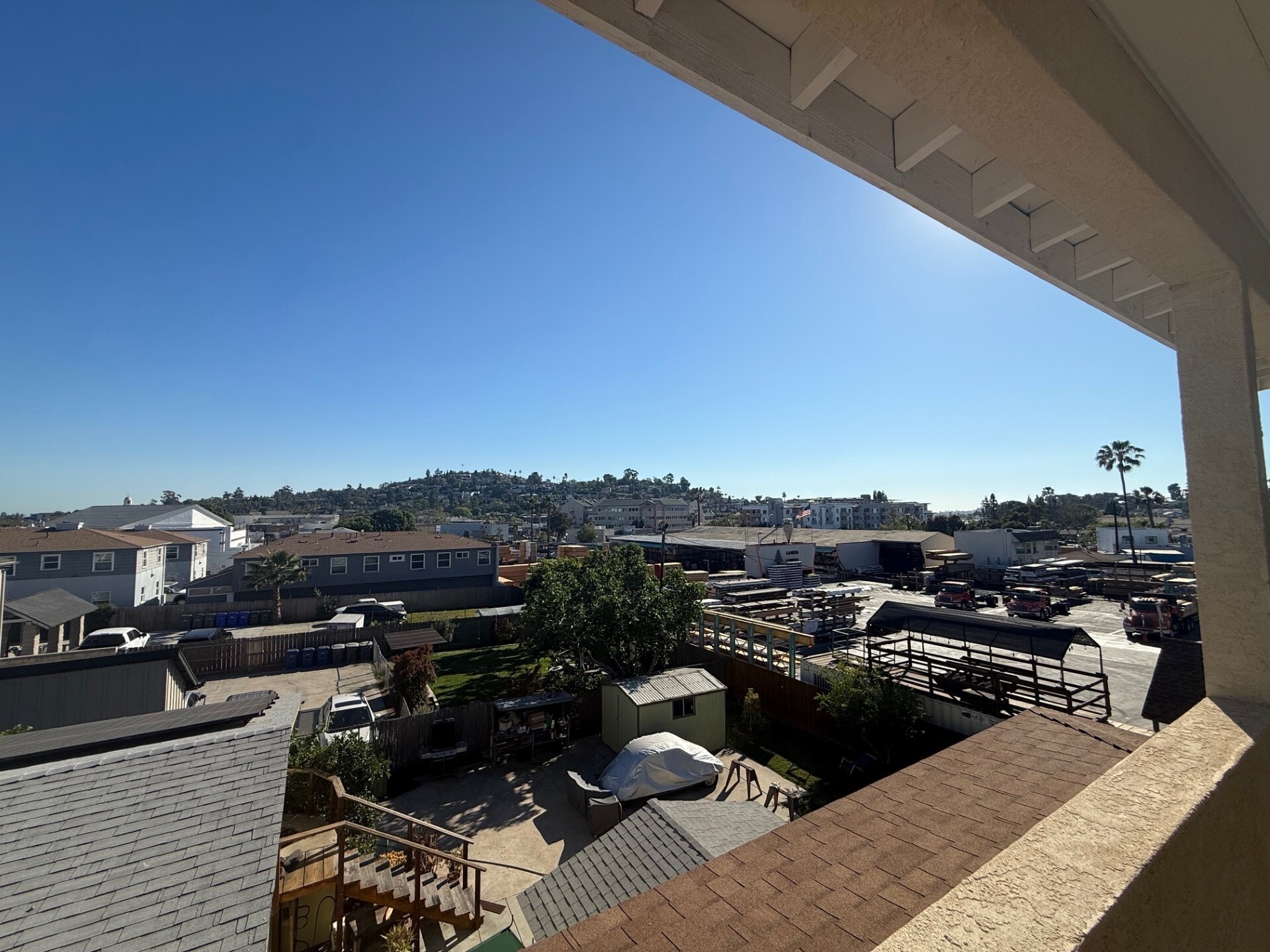 Building Photo - 4860 Palm Ave