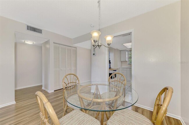 Building Photo - 102 Capri Isles Blvd