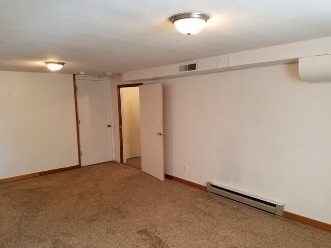 Building Photo - 2209 Franklin St