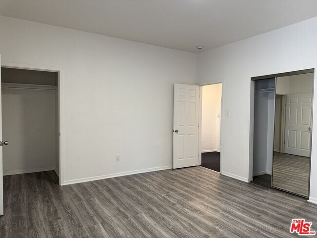 Building Photo - 3965 Brighton Ave