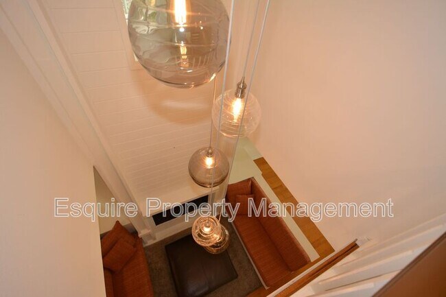 Building Photo - 2847 Harbor Blvd