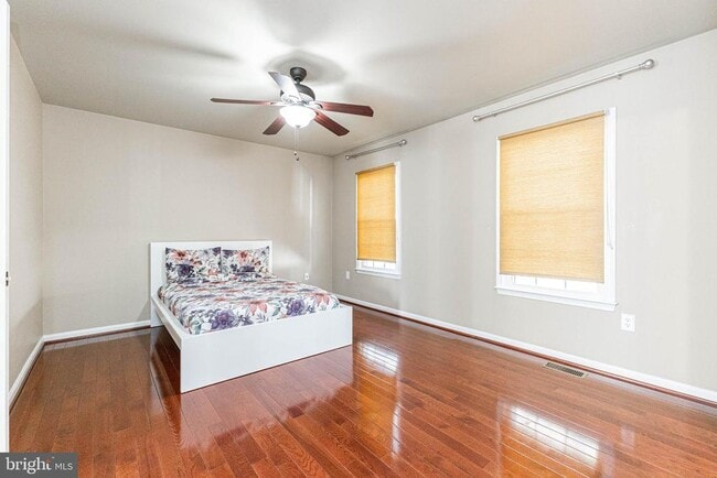 Building Photo - 7716 Green Garland Dr