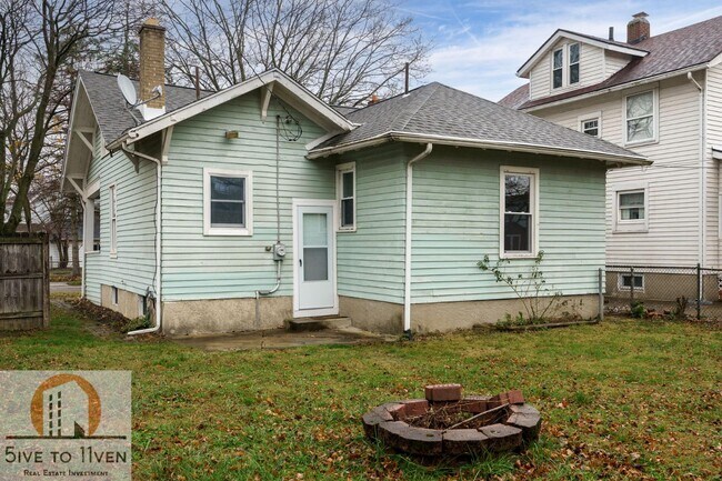 Building Photo - 1203 Arbor Ave