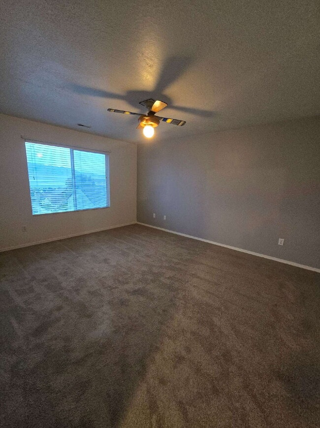 Building Photo - "Single Family Home with Incredible View!"