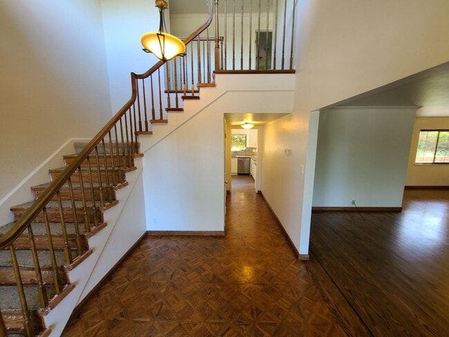 Building Photo - 717 Melissa Ct