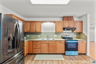 Building Photo - 125 Birchwood Dr