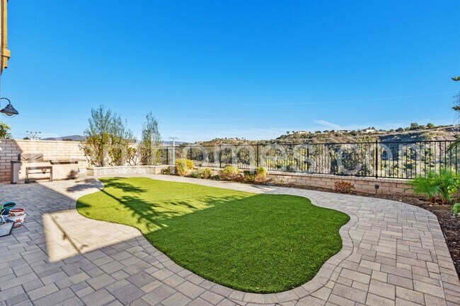 Building Photo - 6705 Elegante Wy