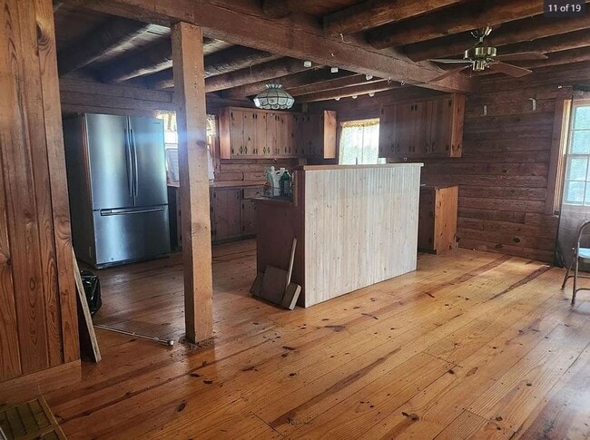 Building Photo - FOR LEASE!!!!!!!!!!
