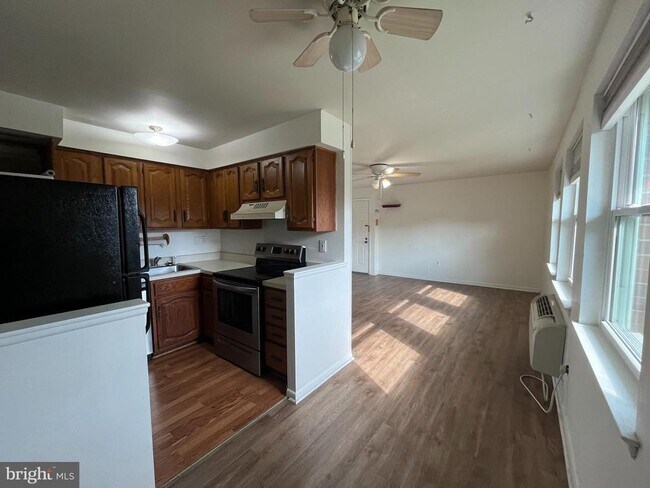 Building Photo - 200 Prince Frederick St