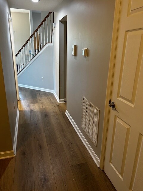 Building Photo - 7545 Mansion Cir