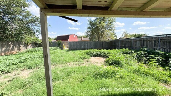 Building Photo - 5603 Amherst St