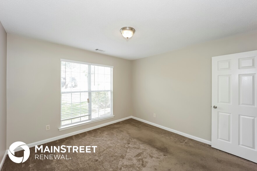 Building Photo - 6555 Creekview Ct