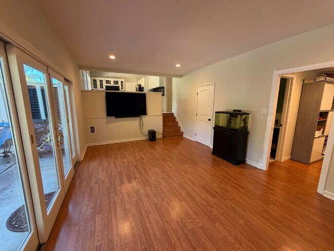 Building Photo - "Charming Walnut Creek Retreat: Spacious 4-Bedroom Home with Elegant Granite Kitchen, Cozy Firepl...