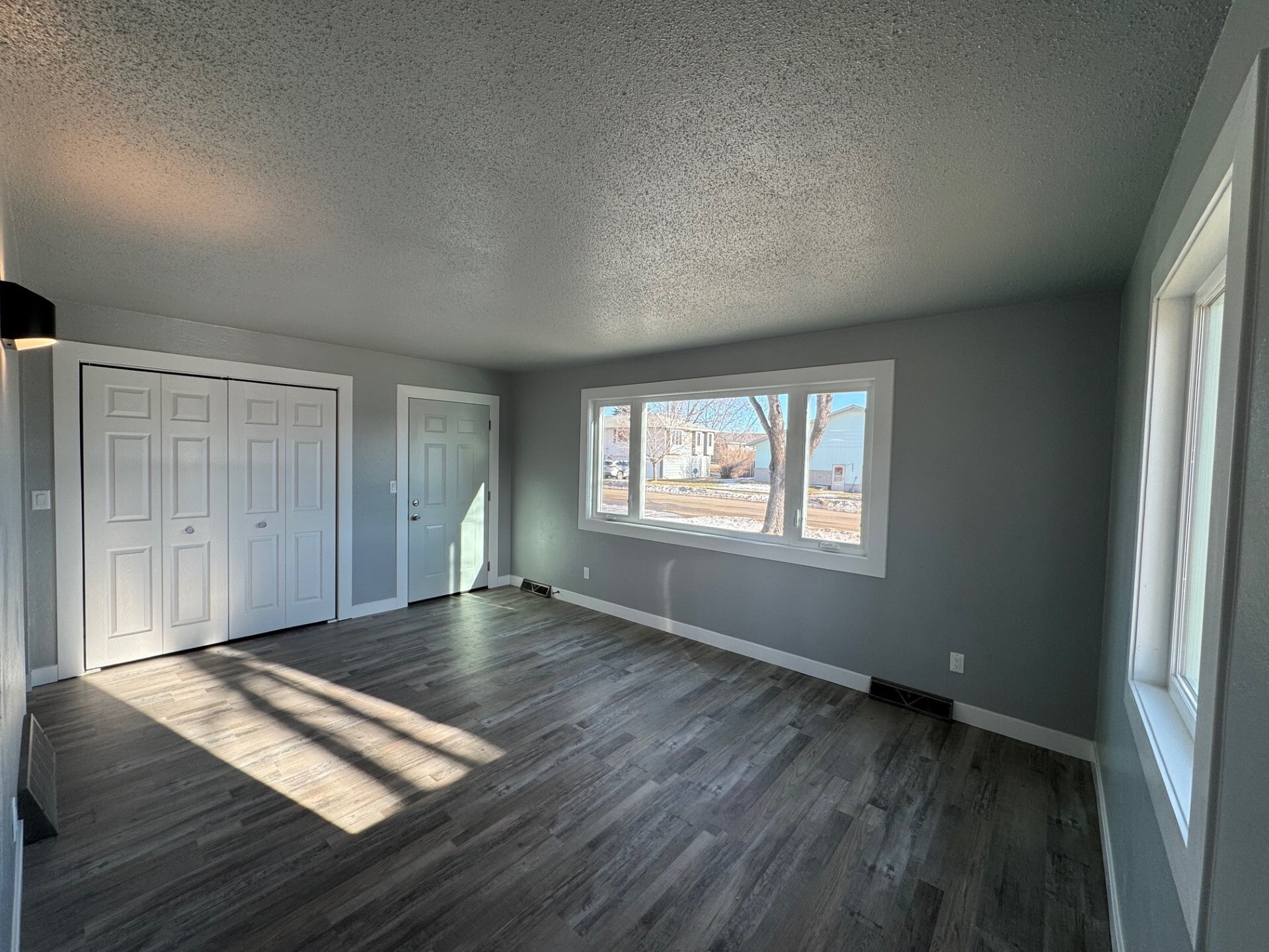 Building Photo - 2400 N 7th St