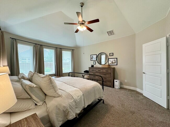 Building Photo - 7016 Elk Springs Dr
