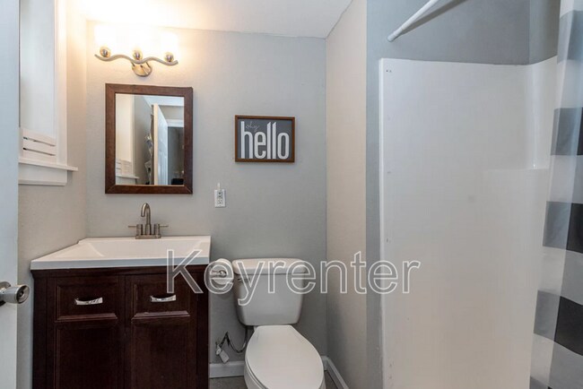 Building Photo - 2152 Ridgecrest Dr