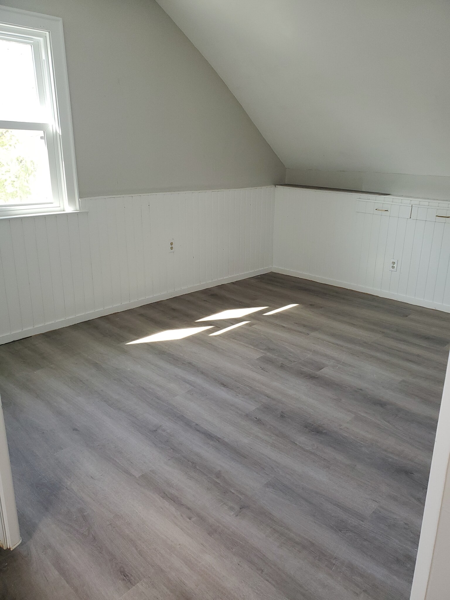 Living area space 2 - 163 Whitman Ave