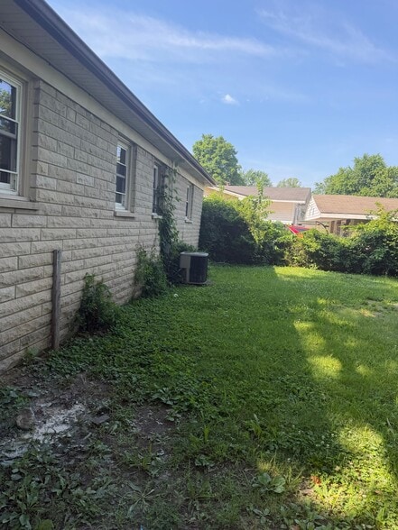 Building Photo - 3501 Bennett Ln