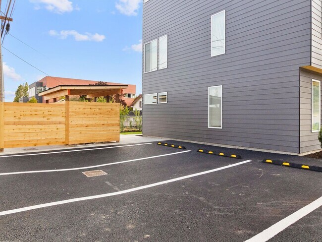 Building Photo - Brand New Construction!