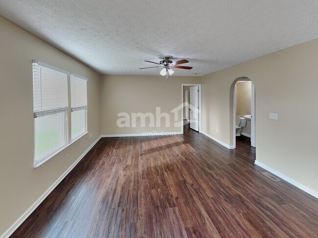 Building Photo - 167 Firestone Dr