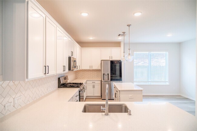 Building Photo - 208 Cambria Green Ln