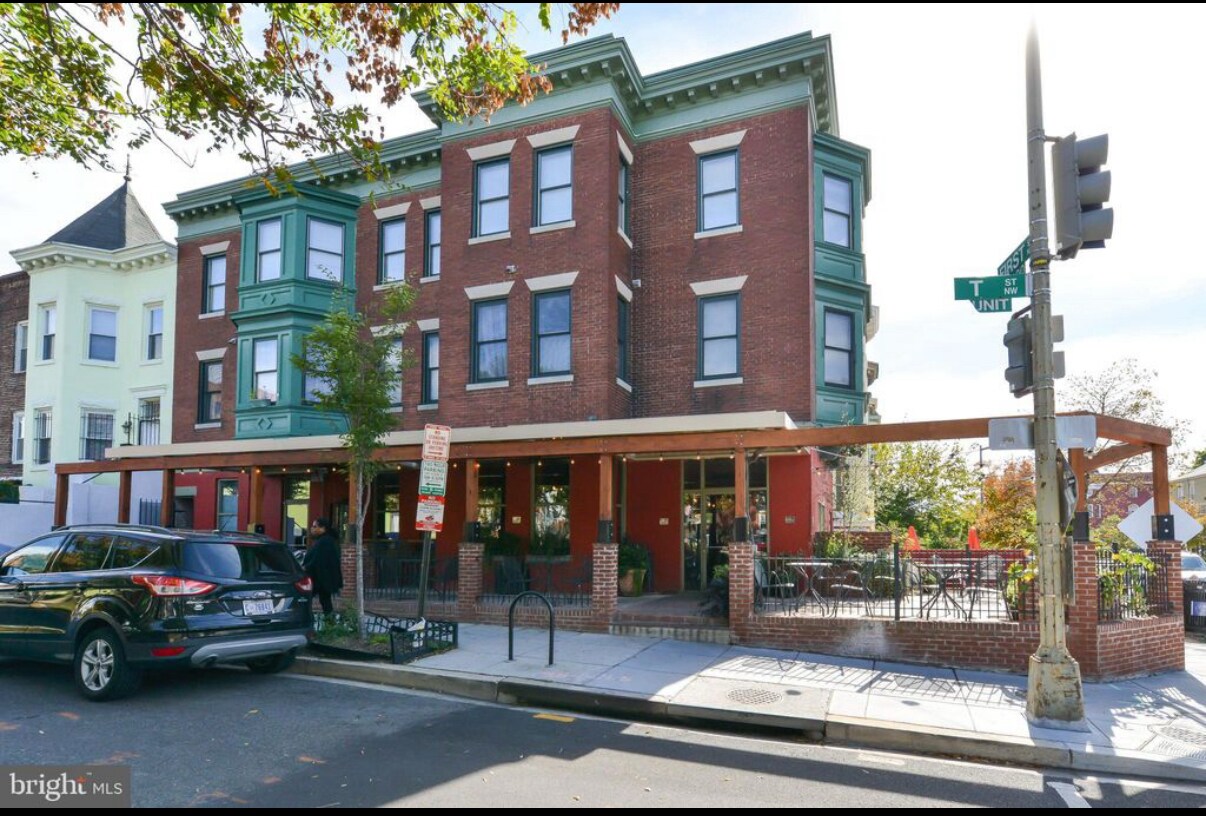 Building Photo - 1924 1st St NW