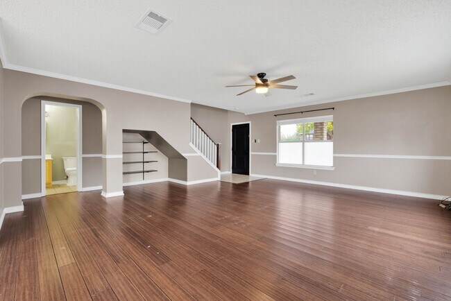 Building Photo - Spacious Two-Story Home in Schertz, TX
