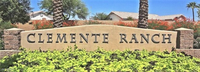 Building Photo - 3 Bedroom Home in the Clemente Ranch Commu...