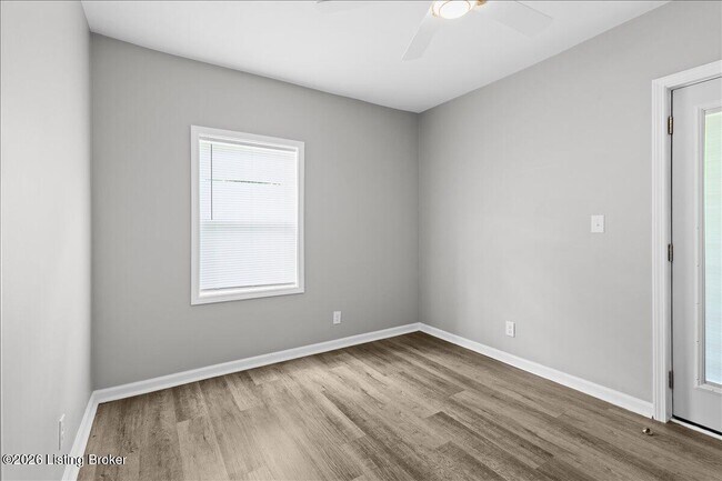 Building Photo - 1018 S 47th St