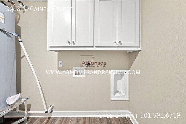 Building Photo - 3008 S Gaines St