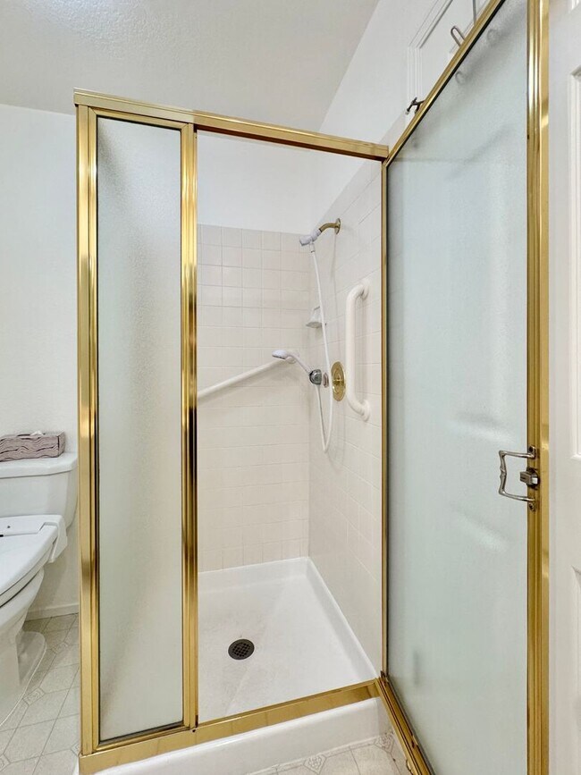Building Photo - Napa, Gated Community Single Story 2 Bedro...