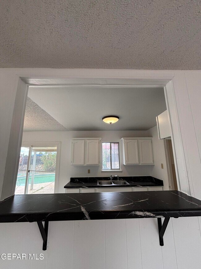 Building Photo - 5808 Dearborne Dr