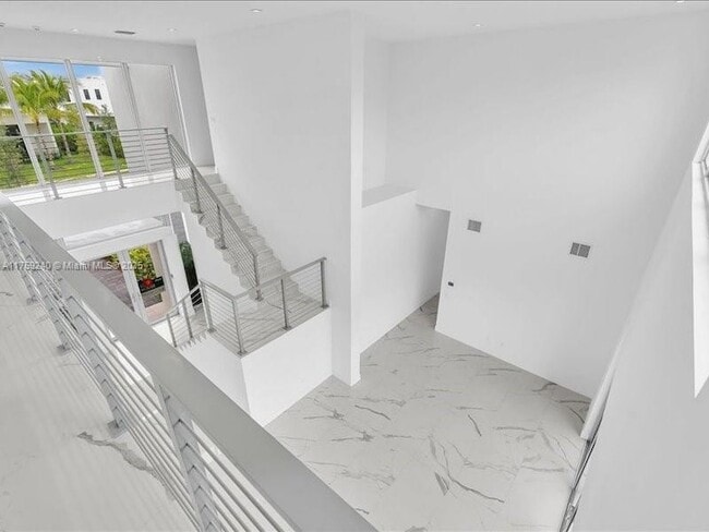 Building Photo - 16644 Botaniko Dr N