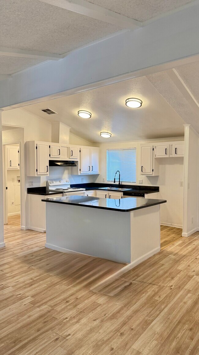 Building Photo - 24425 Woolsey Canyon Rd