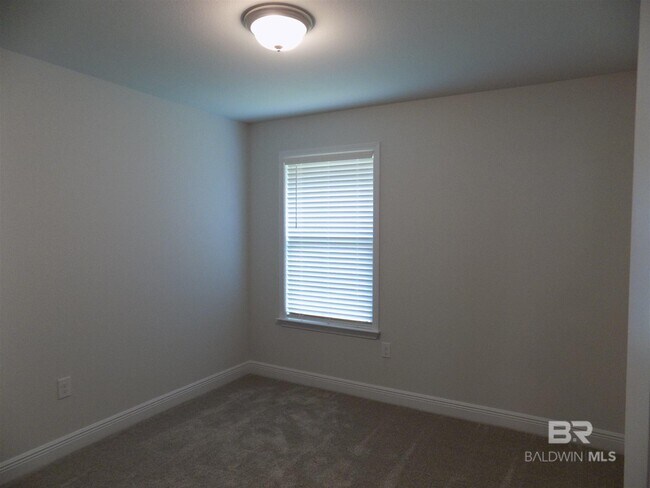 Building Photo - 8843 Allay Ln