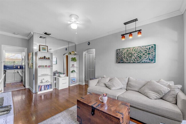 Building Photo - 28 Almeria Ave