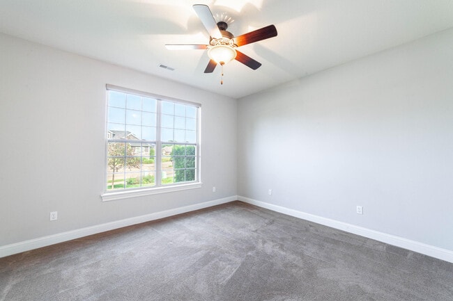 Building Photo - 1308 Saddle Bag Ct