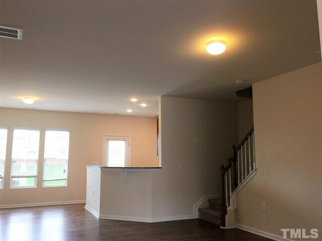 Building Photo - 1041 Laceflower Dr