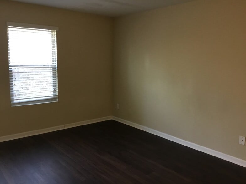 Building Photo - 14308 Foxcroft Rd