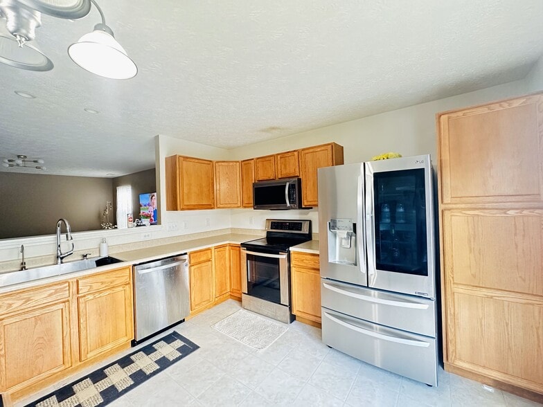 Building Photo - 3003 Remington Dr