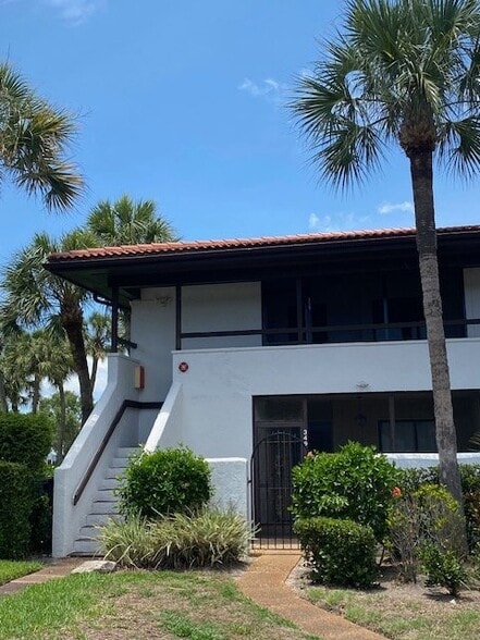 Building Photo - 3500 El Conquistador Pkwy