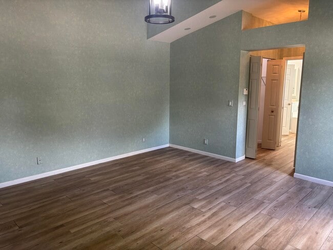 Building Photo - 23426 Alzira Cir