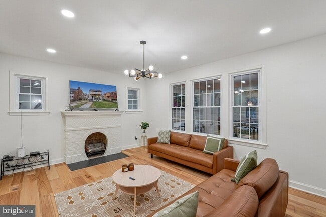 Building Photo - 3422 Pennsylvania Ave. SE