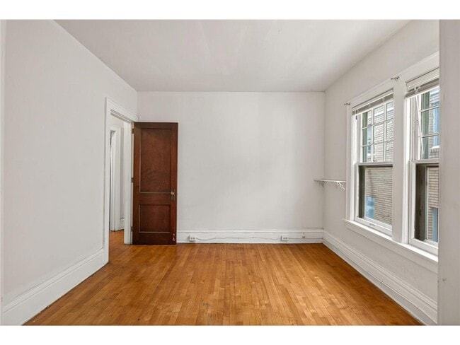 Building Photo - 3117 Aldrich Ave S