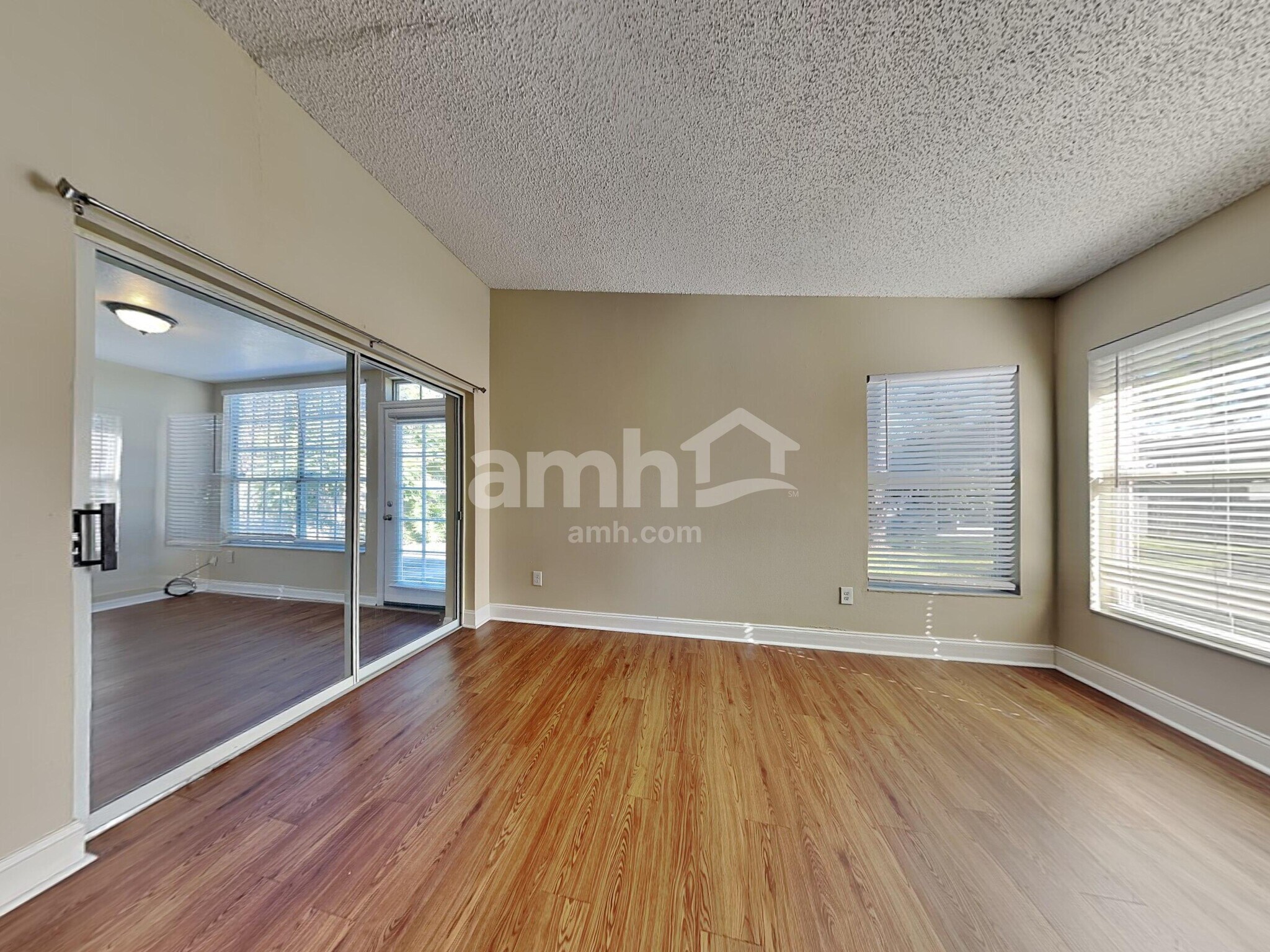 Building Photo - 1036 Bluejack Oak Dr