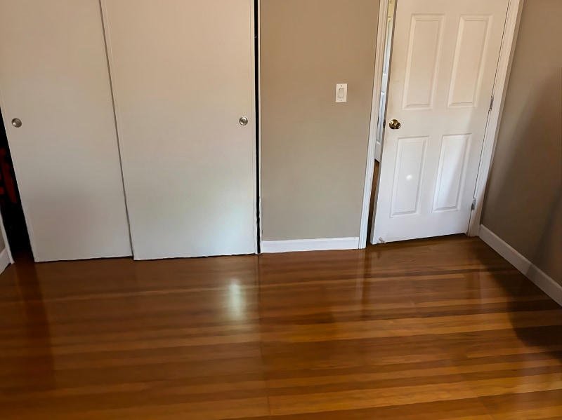 Building Photo - 875 September Dr