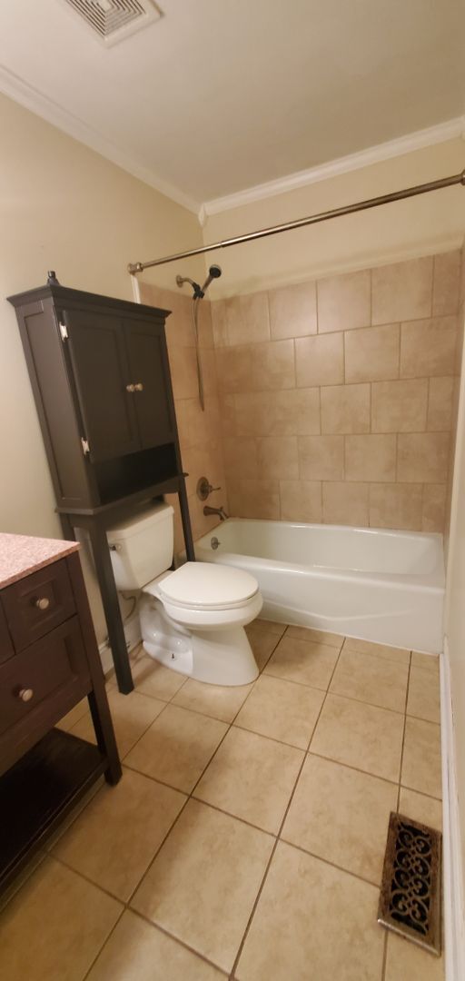 Building Photo - 1994 Westcliff~ Arran Lakes West